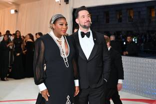    Serena Williams, enceinte, fait ses débuts au gala du Met