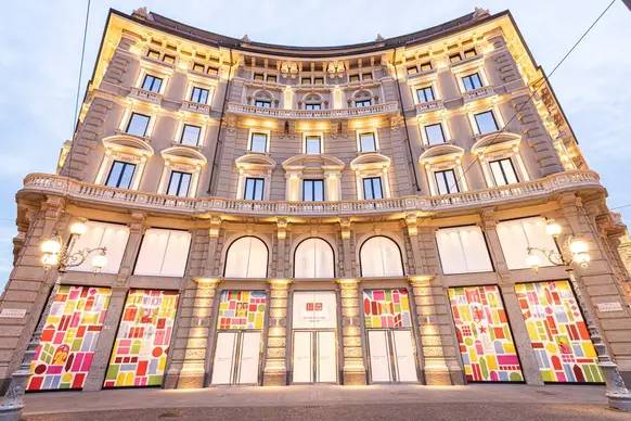Il negozio di Milano, in piazza Cordusio