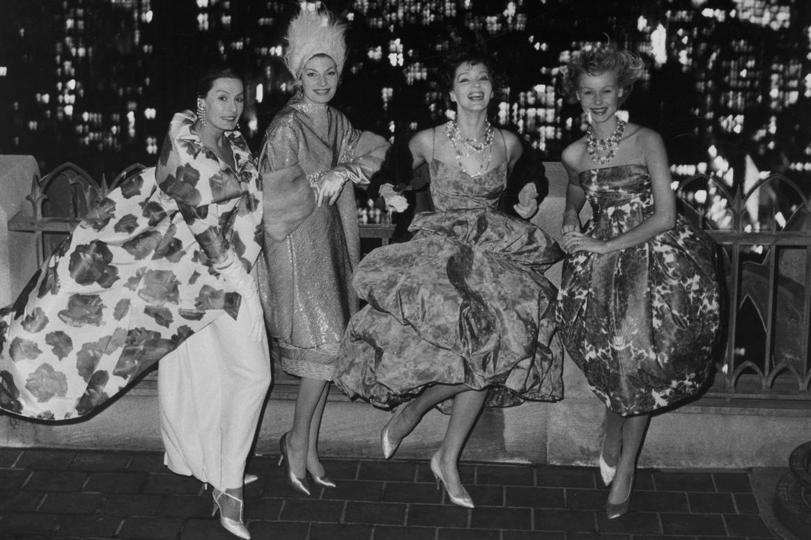 Berliner Mode, fotografiert auf dem Dach des RCA Building, New York 1958 | Bild: F.C. Gundlach; Reproduktion von Anja Elisabeth Witte