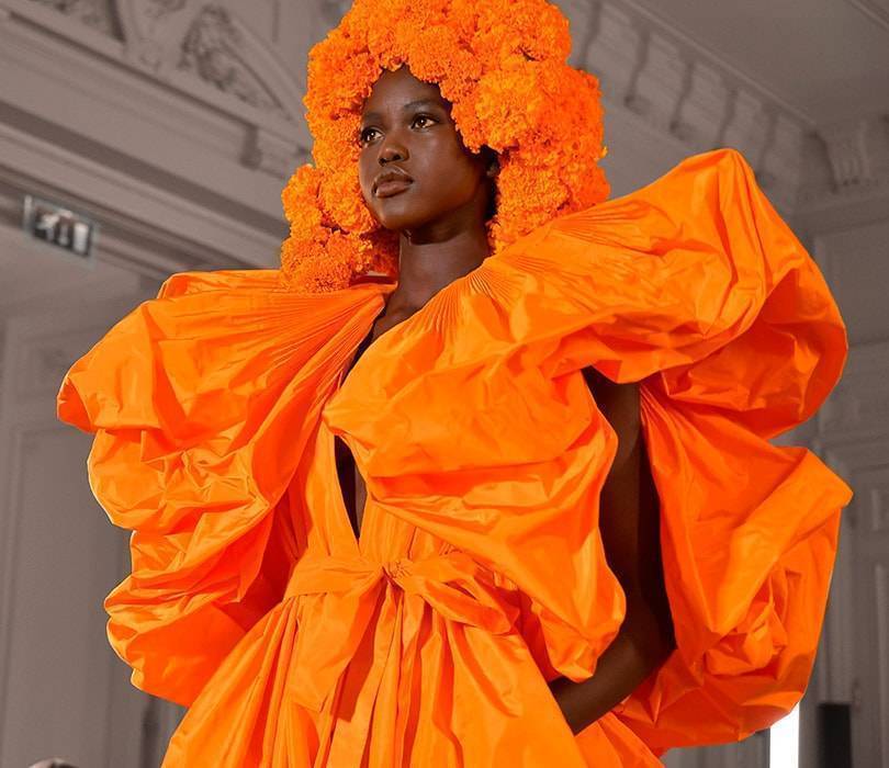 Beeld bij de
modetentoonstelling ‘Kies Kleur!’ Valentino, najaarscollectie couture 2018,
Parijs. Copyright: Hollandse Hoogte/REX