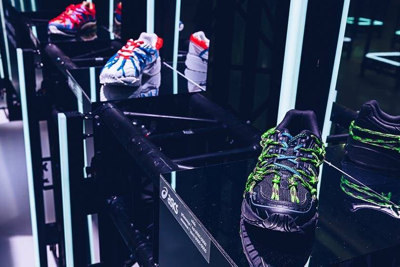 La marque anglaise Rokh s’associe à Asics