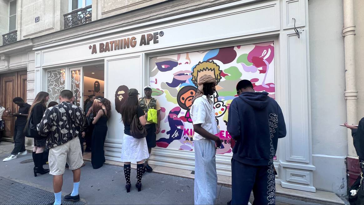 Inauguration de la boutique A Bathing Ape (BAPE) dans le Marais parisien