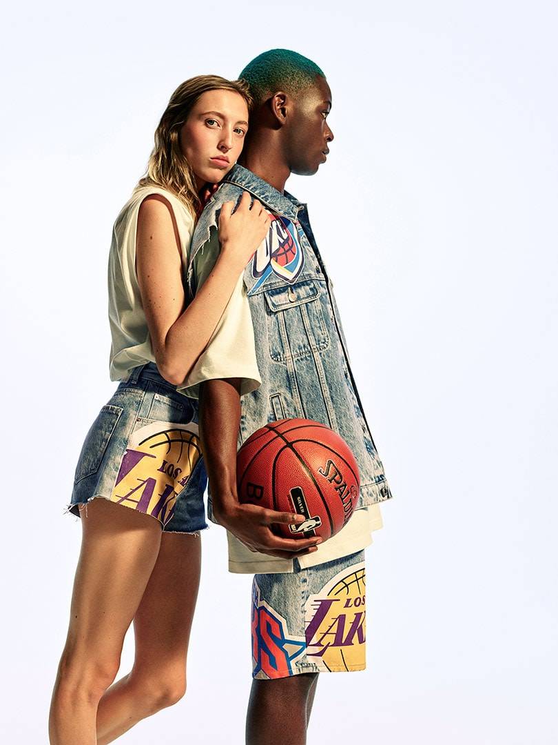 Bershka y la NBA lanzan una colección oficial de prendas sostenibles