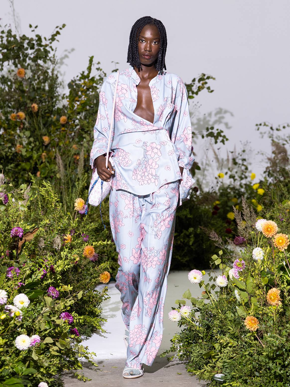 Photo Credits: Moisés Nieto, colección “Siesta” para la temporada Primavera/Verano 2023 SS23.