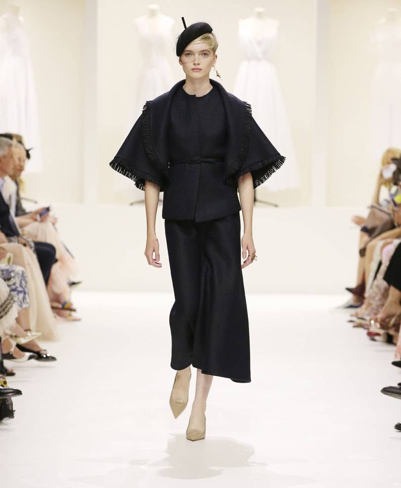 Am besten im schwarzen Kostüm: Die Trends der Couture-Schauen
