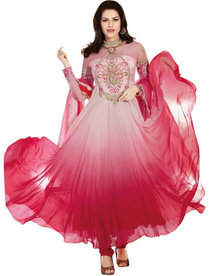 With fashion in focus, women the main target of ecom firms