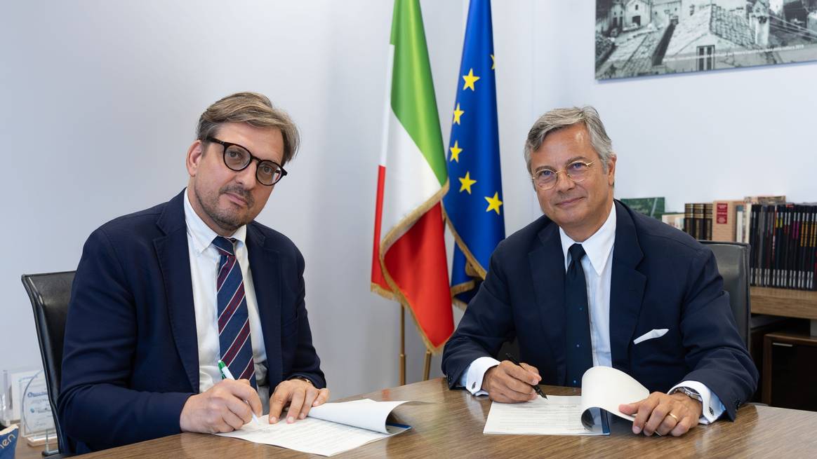 L'Assessore regionale allo Sviluppo economico, Guido Guidesi, e l’amministratore delegato di Invitalia, Bernardo Mattarella