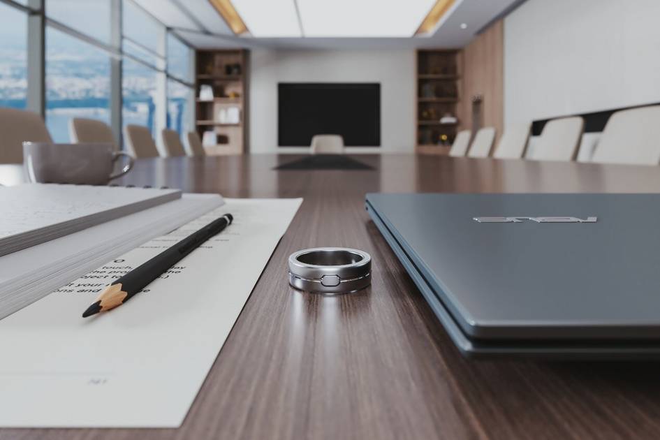 Integrierte-KI-Wie-smarte-Anh-nger-und-Ringe-die-bildschirmlose-Interaktion-neu-definieren