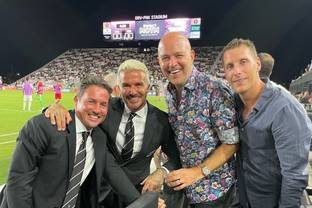 Authentic Brands Group schließt strategische Partnerschaft mit David Beckham