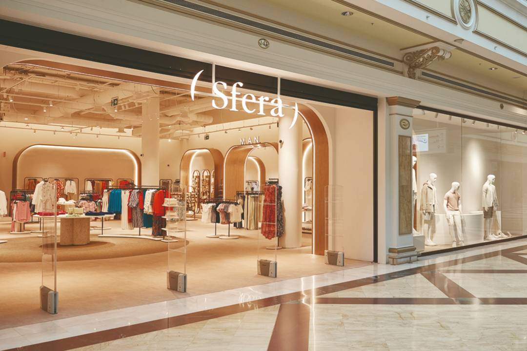 Negozio Sfera nel centro commerciale Gran Plaza 2 di Majadahonda, Madrid (Spagna).