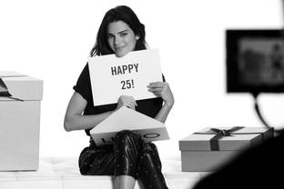 "LIU JO en Kendall Jenner vieren samen hun 25ste verjaardag"