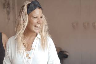 TMO alumnus Lieke van Hulsbergen over haar sustainable label TET.swimwear in coronatijd