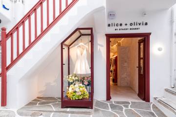 Alice + Olivia opens store in Mykonos