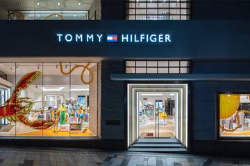 PVH (Tommy Hilfiger) abre ejercicio aumentando ventas y elevando beneficios un +2 por ciento