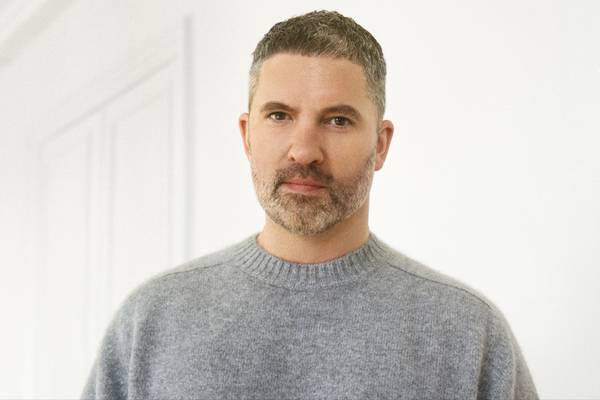 Mark Thomas lascia la direzione artistica di Carven