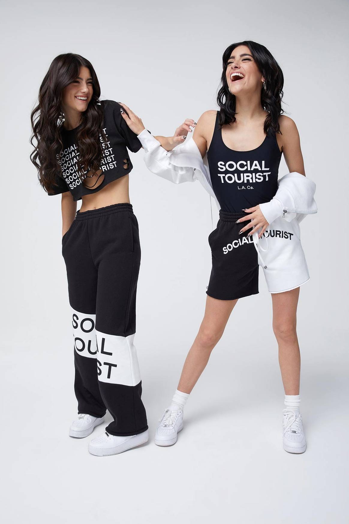 Abercrombie se lanza a por la generación “TikTok” con una nueva marca junto a las hermanas D’Amelio