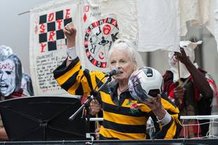 Le monde de la mode pleure l'icône punk Vivienne Westwood