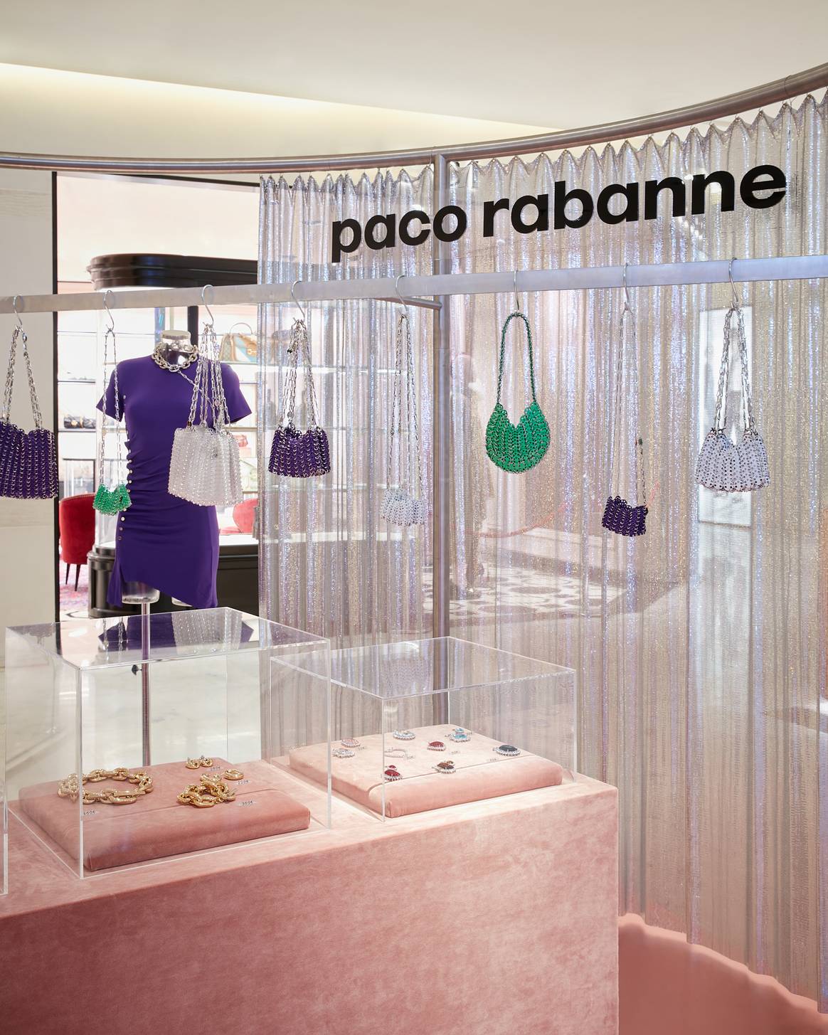 Pop-up Paco Rabanne, Printemps Haussmann, Paris. Crédit : Paco Rabanne