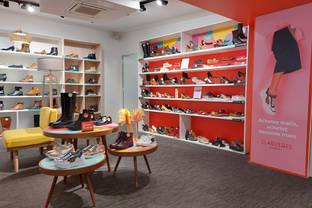 Avec Claquettes Market, le groupe Eram se lance dans la vente de chaussures de seconde main