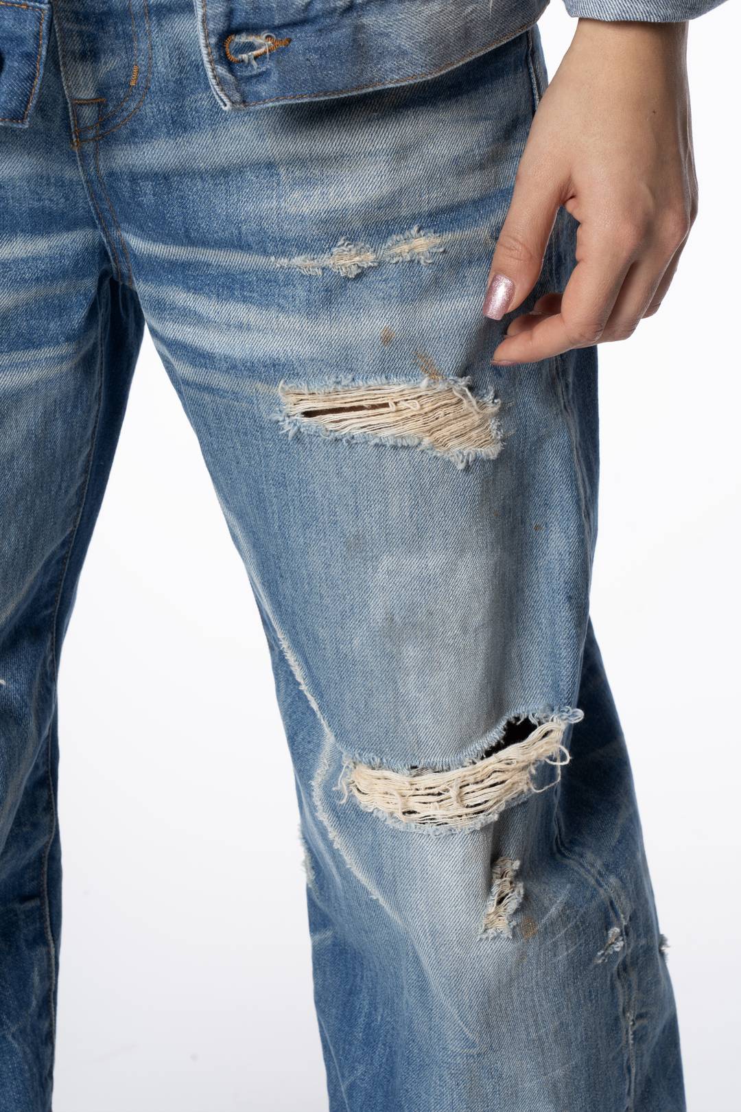 L'azienda ha presentato a Milano NylonWorn, un  processo di finissaggio senza acqua che conferisce un autentico carattere vintage ai tessuti in nylon