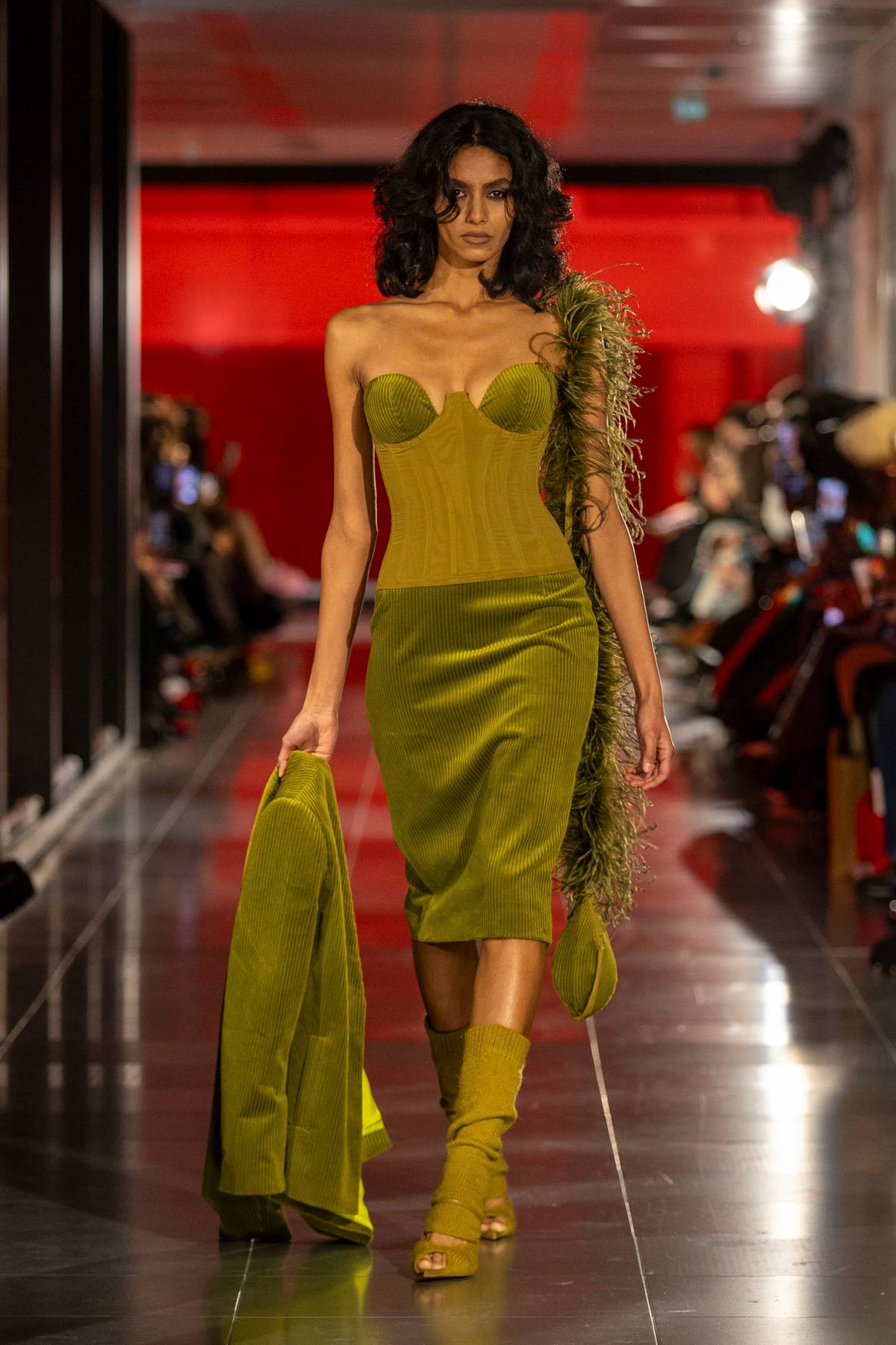 Frolov FW24/ Look 20