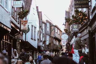 ‘Golden Quarter’ fails to add shine to the UK retail sector