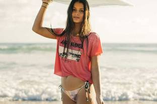 Billabong annual net loss widens to 77.1 mn dollars