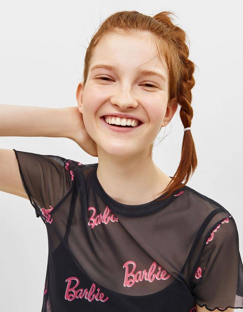 Бренд Bershka выпустил коллаборацию с Barbie