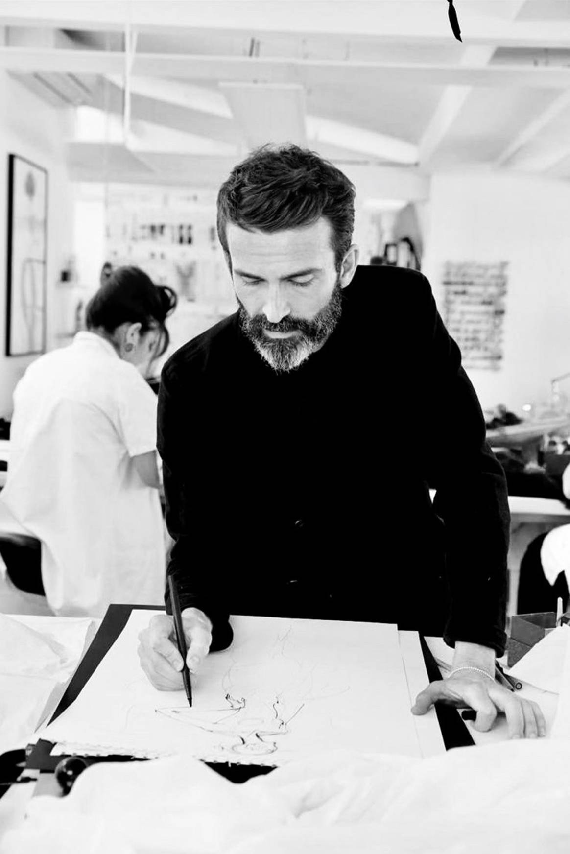 Schiaparelli abrirá la próxima semana de la Alta Costura con Instagram como nuevo canal de ventas