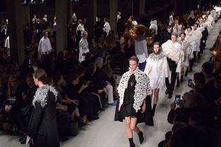 Burberry lanceert onderzoeksinitiatief met Royal College of Art