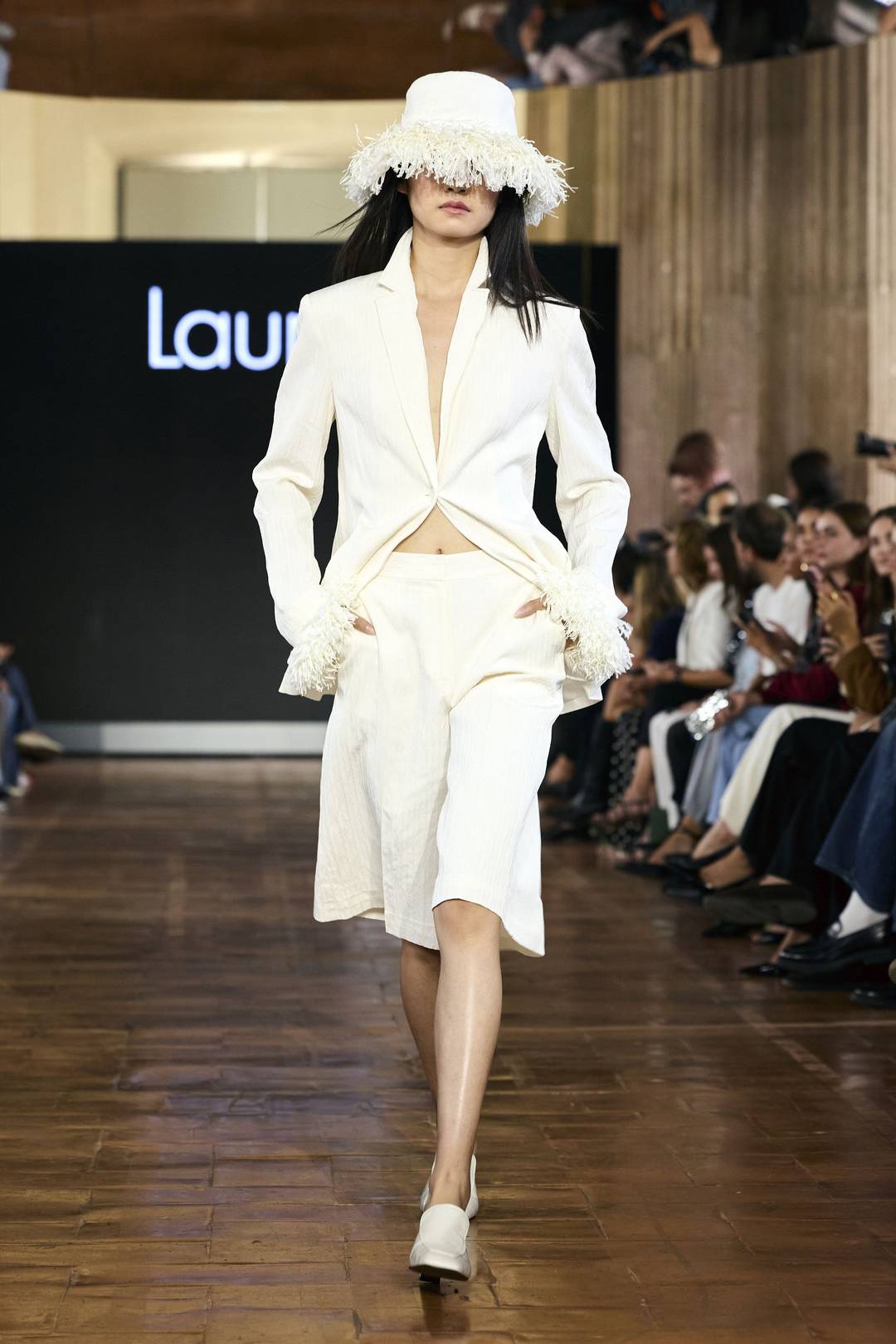 Laurèl Ss 27