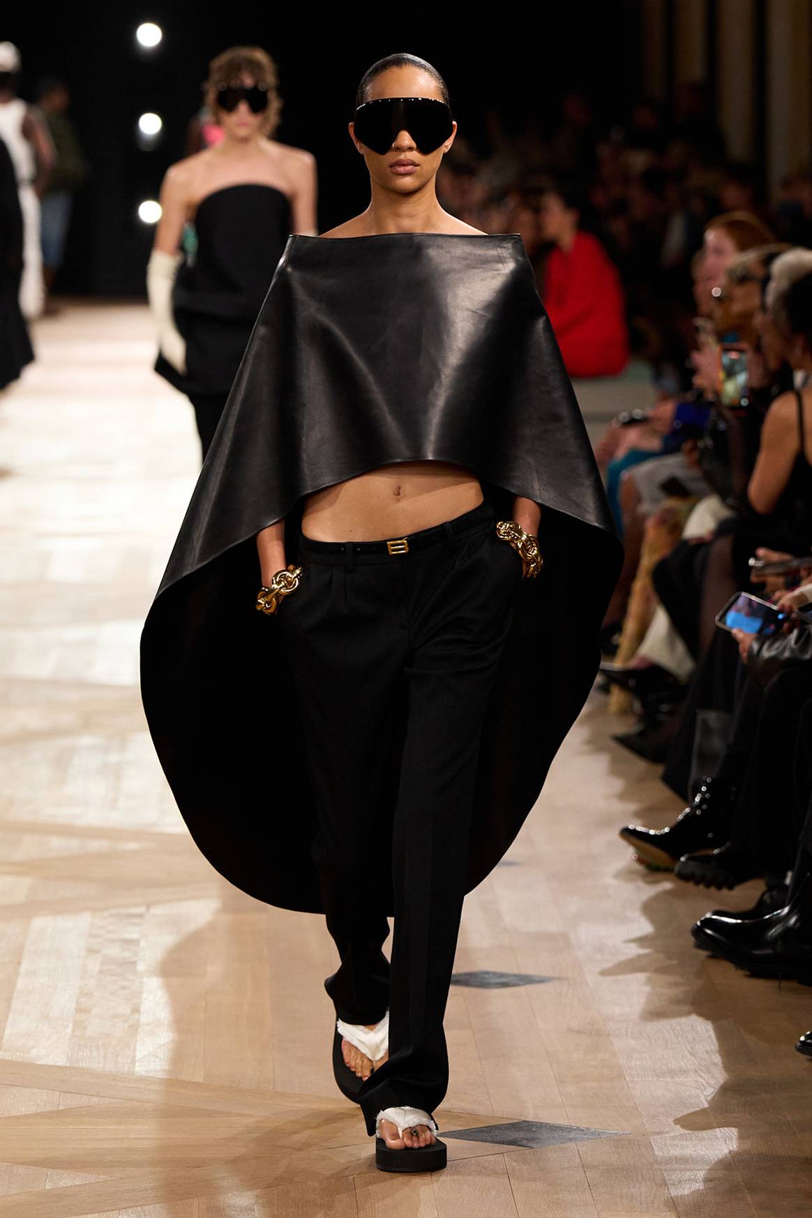 Balenciaga, desfile de presentación de la colección de mujer “The Heartbeat”, para la temporada Primavera/Verano 2026.