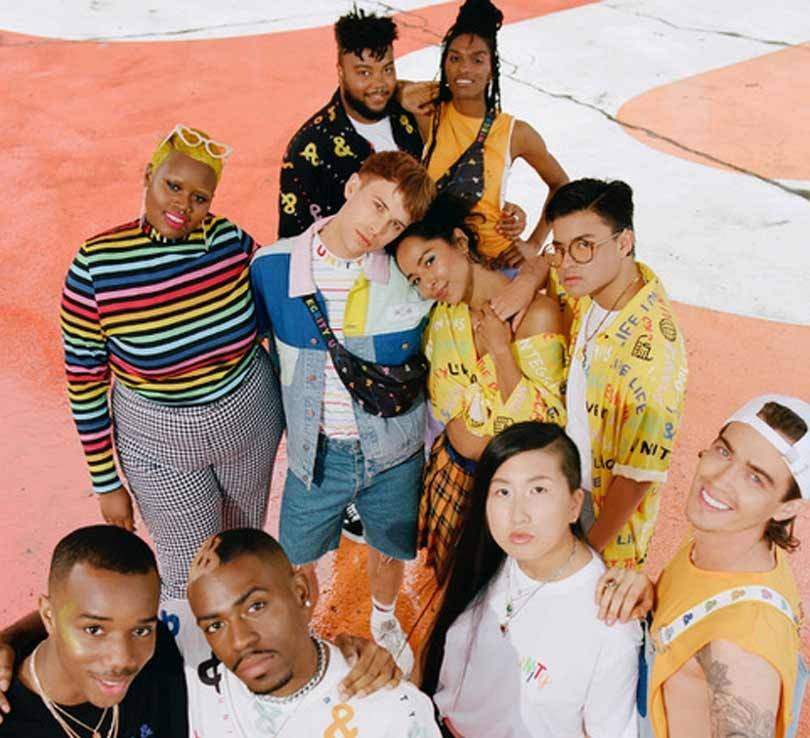 Pride collecties 2018: Slogans, felle kleuren en regenbogen