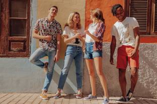 Bonobo et Panafrica signent une capsule de baskets éthiques 