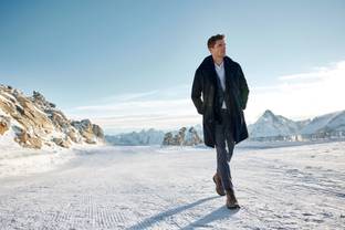 Eis, Schnee und Tweedstoff: Die Herbst/ Winter Kollektion 2023 von Carl Gross 