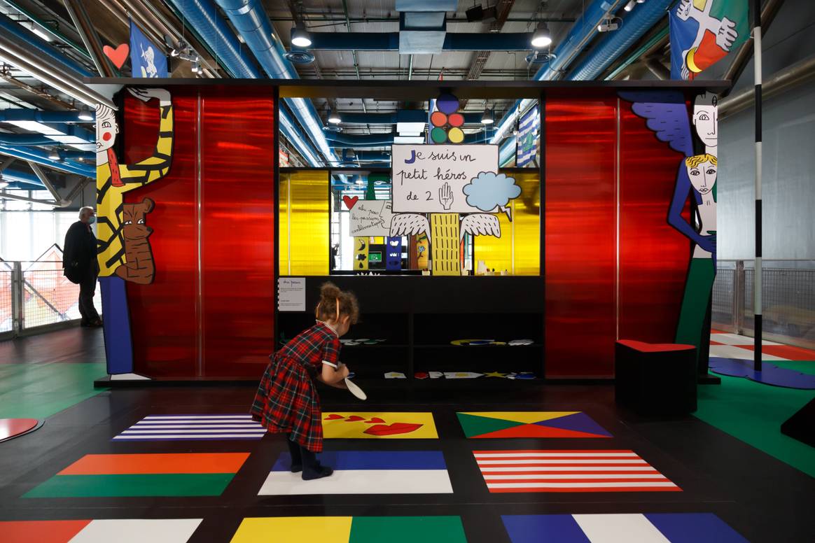 Jean-Charles de Castelbajac Le peuple de demain  © Centre Pompidou, H. Veronese, 2021