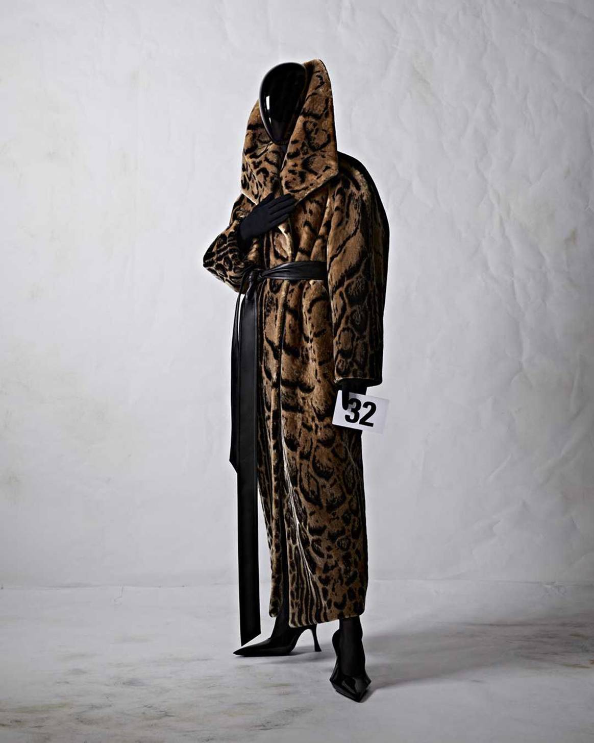 Photo Credits: Balenciaga, colección Alta Costura 51ST. Balenciaga, página oficial.