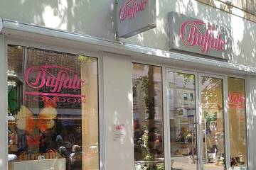 Deichmann übernimmt Buffalo Boots