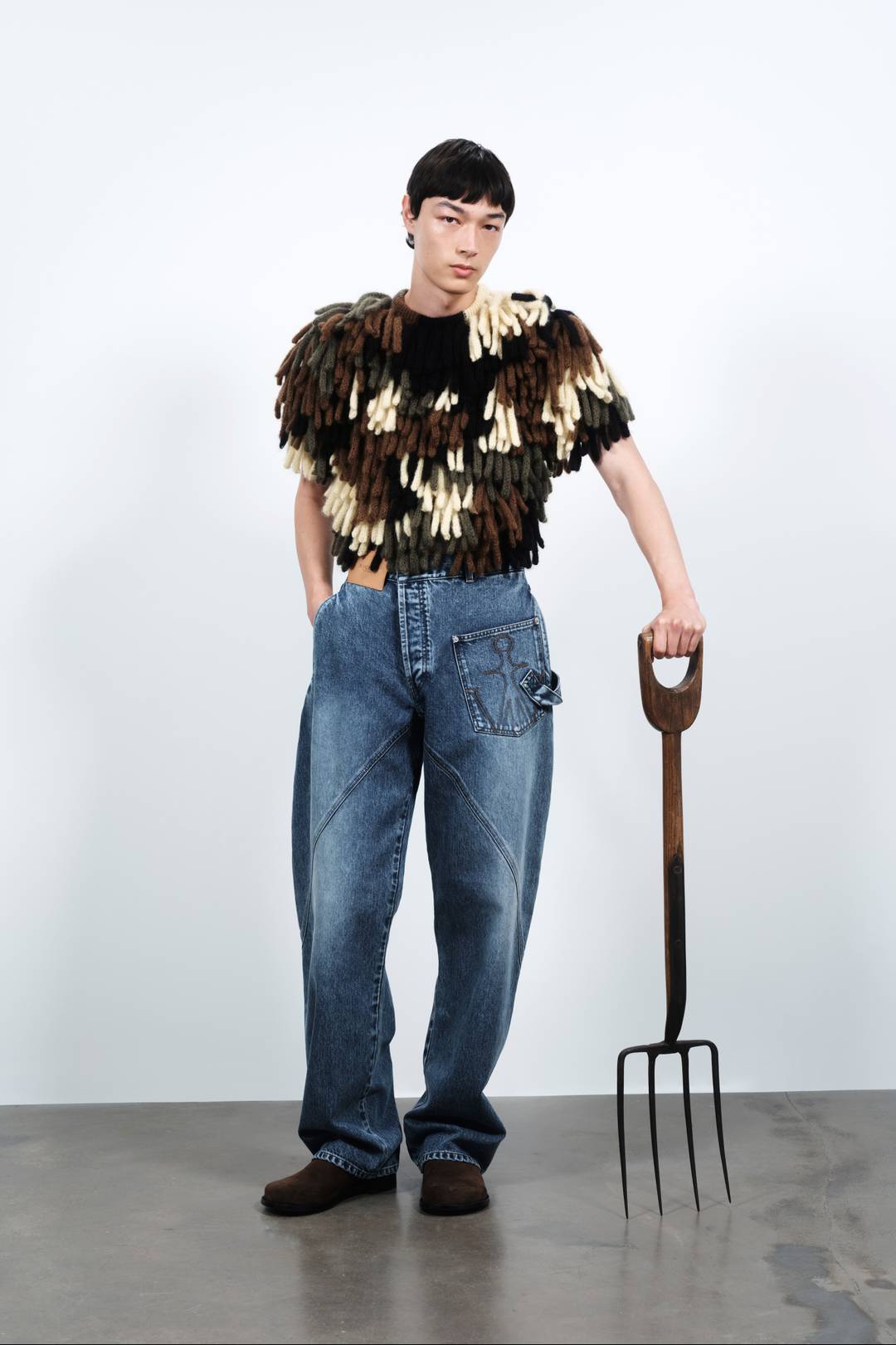 Coleção JW Anderson Resort 2026