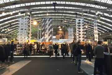 Modefabriek: rijke aankleding stands is de grootste troef