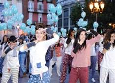 De pijama en la plaza