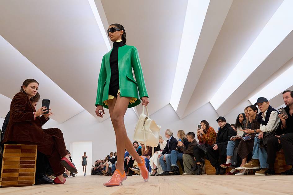 Loewe-nimmt-nicht-an-der-Pariser-Modewoche-f-r-Herrenmode-im-Januar-2026-teil