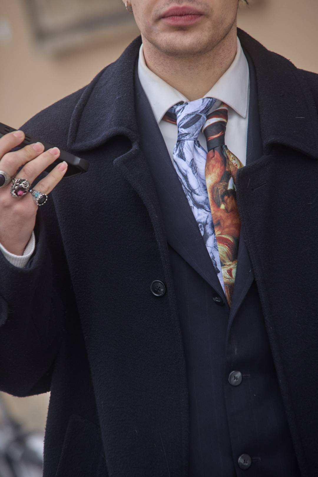 Un ospite alla sfilata FW26 di Rebekka Ruetz