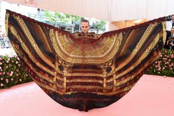 Iris van Herpen maakt exclusieve mannen couture look voor Met Gala