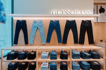 Guess Inc. noteert lichte omzet- en winststijging in het eerste kwartaal