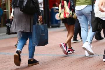 Eurostat: retailvolume kleding in eurozone daalde in maart met 38,9 procent