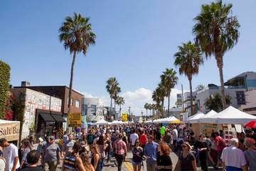 Abbot Kinney Festival hosts 31st annual event with local fashion vendors