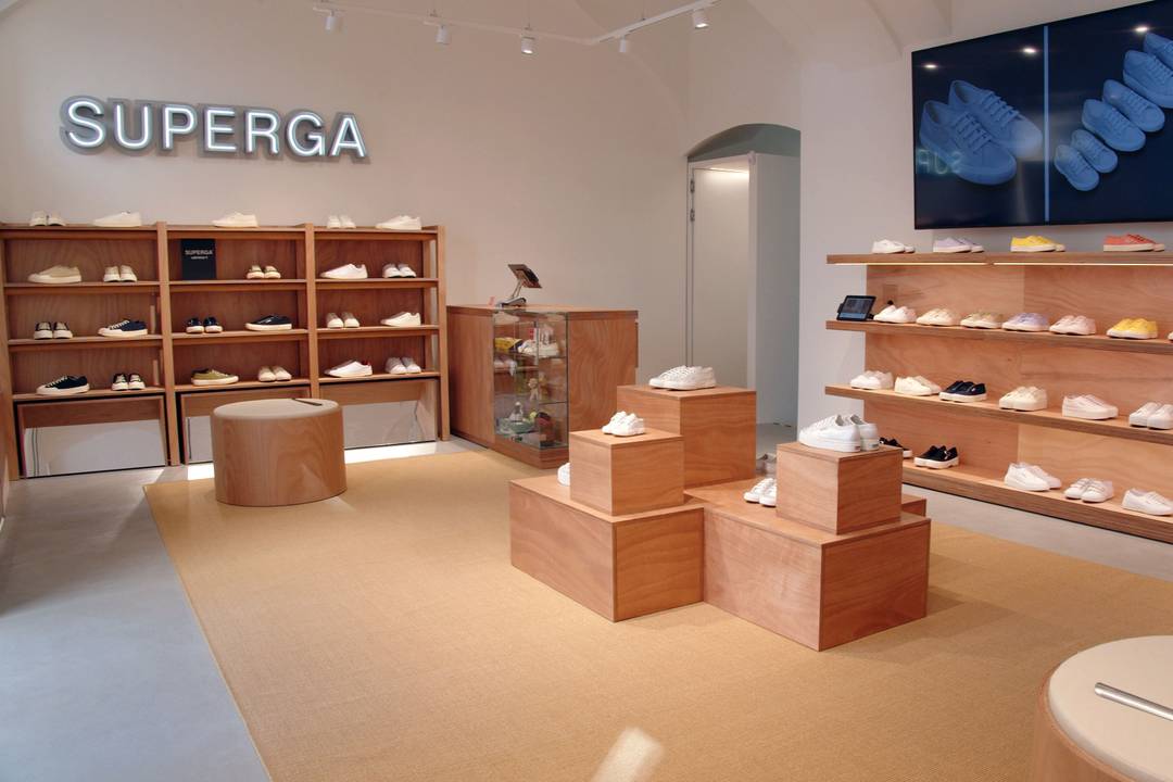 Superga, il negozio di Torino