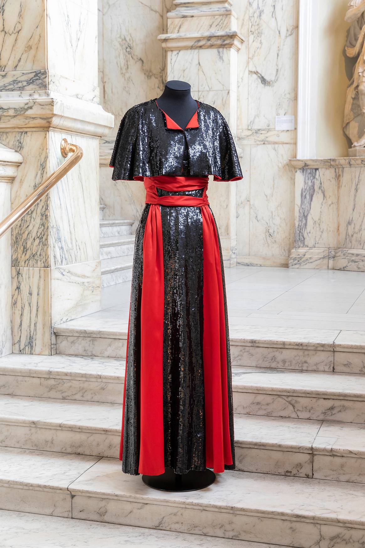 Photo Credits: Victoria and Albert Museum de Londres. Cortesía de Chanel.