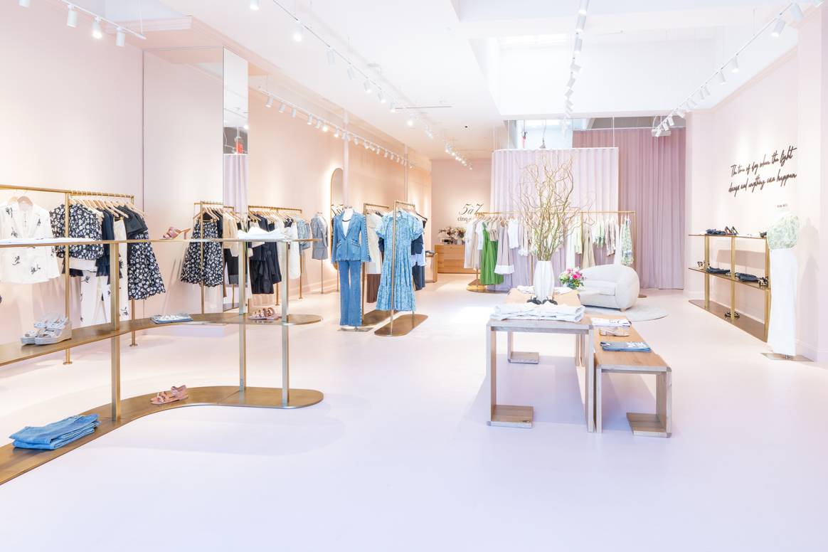 Cinq à Sept store interior in Newport Beach at the Fashion Island Mall